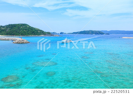 阿嘉大橋から港を見下ろした風景 阿嘉大橋から港を見下ろした風景 22520531