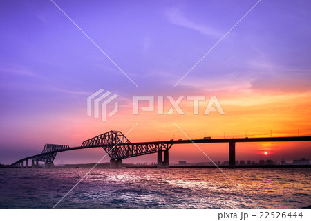 東京ゲートブリッジと夕暮れ 東京ゲートブリッジと夕暮れ 22526444