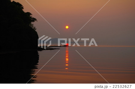 " 夕日の先は積丹半島 " " 夕日の先は積丹半島 " 22532627