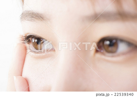 ビューティー　イメージ　スッピン　目　瞳　睫毛　クローズアップ　マクロ　 22539340