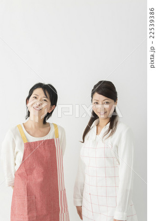 主婦2人 22539386