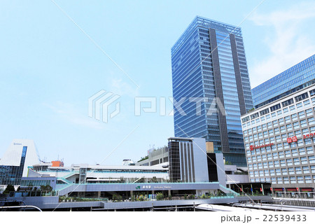 新宿駅南口の風景 22539433