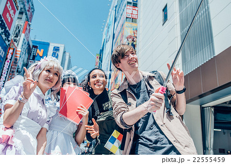 秋葉原を観光する外国人 22555459