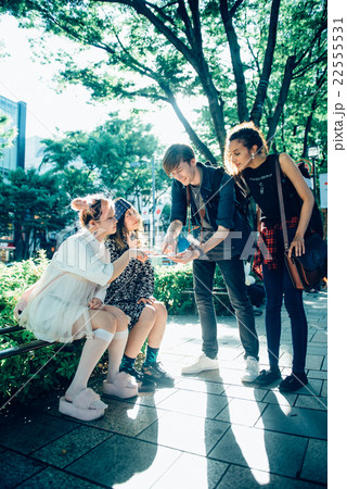 原宿を観光する外国人 22555531