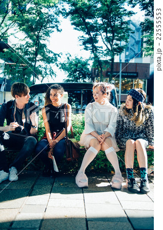 原宿を観光する外国人 22555553