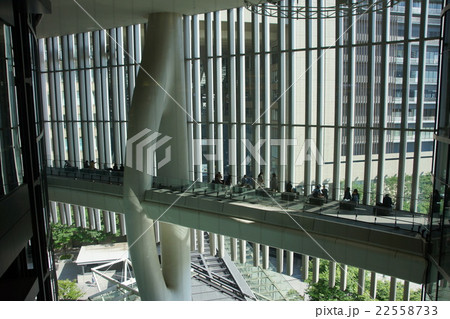 グランフロント大阪は日本の建築の粋である。 22558733