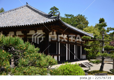 秋篠寺　本堂（2016.4） 22579739