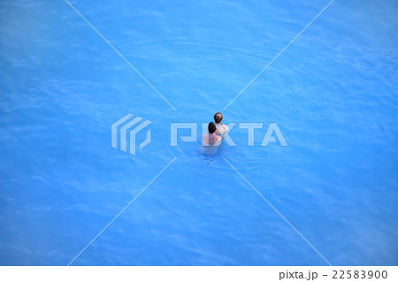 ハワイ ワイキキ 海 ハワイ ワイキキ 海 22583900