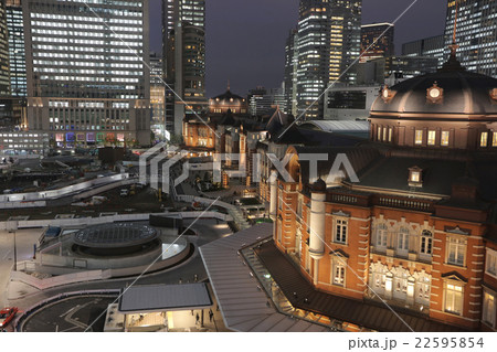 Marunouchi business district and Tokyo Station. Marunouchi business district and Tokyo Station. 22595854