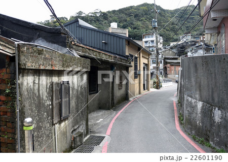 台湾　九份（きゅうふん）　山あいの町とレトロな建物 22601190