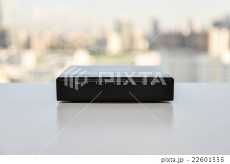8 ports of small network switch 22601336