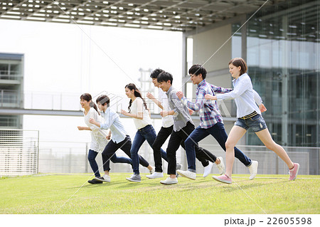 大学生　専門学生 22605598