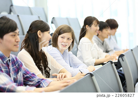 大学生　専門学生 22605827