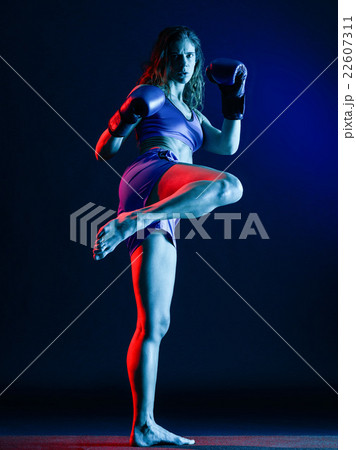 woman boxer boxing isolated 22607311