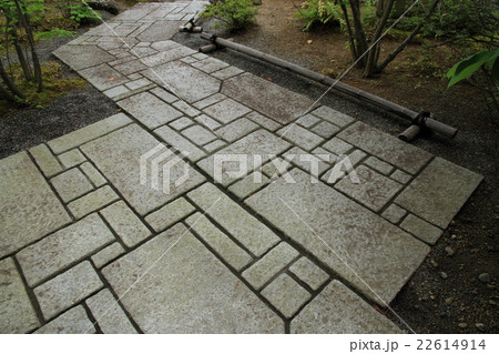 露地の敷石 22614914