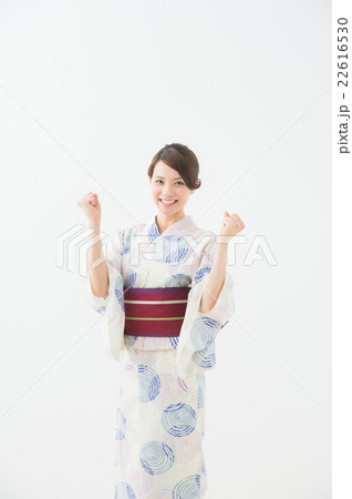浴衣の女性(白背景) 浴衣の女性(白背景) 22616530