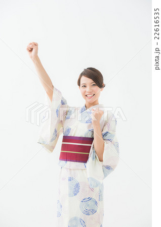 浴衣の女性（白背景） 22616535