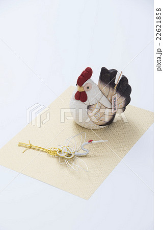 酉の人形と水引 22621858