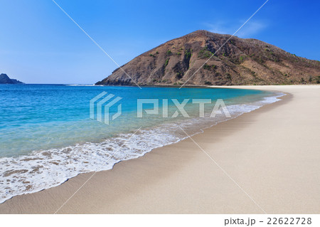 White sand beach on ocean bay Mawun in Lombok 22622728