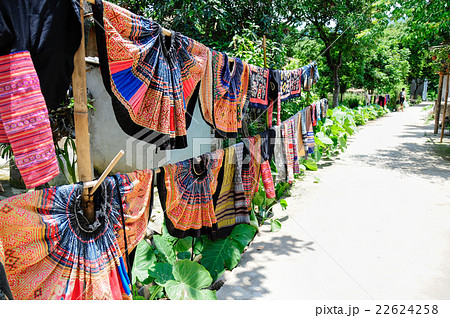 モン族の民族衣装 22624258