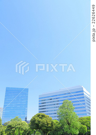 都市風景 高層ビルと青空 都市風景 高層ビルと青空 22626449