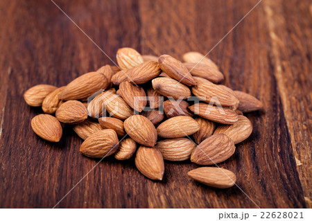almond 22628021