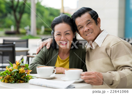 Happy couple Happy couple 22641066