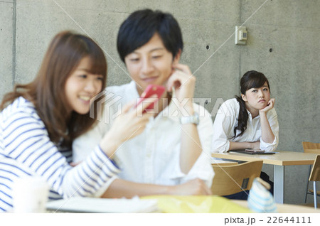 大学生 22644111