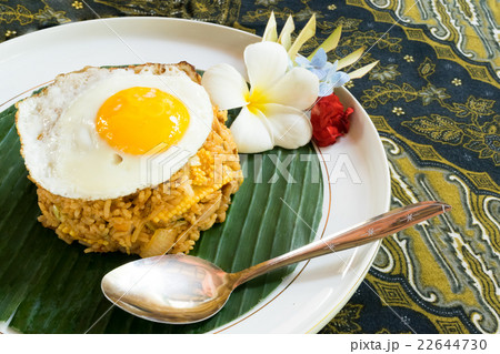 インドネシア料理　ナシ・ゴレン　バティック 22644730