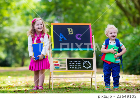 Children happy to be back to school 22649105