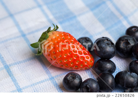 Fresh strawberries and blueberries 22650826