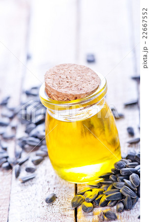 sunflower seed and oil 22667552