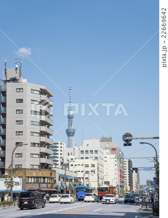 浅草通りとかっぱ橋道具街通りが交わる菊屋橋交差点 浅草通りとかっぱ橋道具街通りが交わる菊屋橋交差点 22669642
