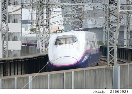 東北新幹線 E2系 北与野駅 東北新幹線 E2系 北与野駅 22669923