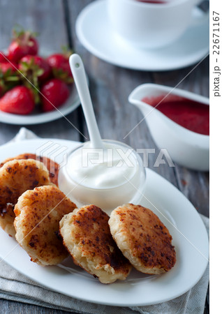 Cottage cheese pancakes 22671167