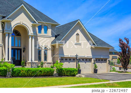 Luxury houses in North America Luxury houses in North America 22672497