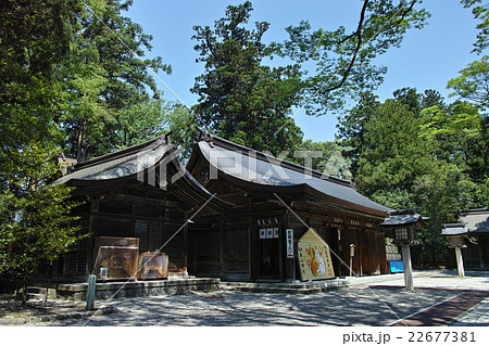 雄山神社前立社壇　拝殿 22677381