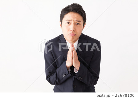 お願いするビジネスマン 22678100