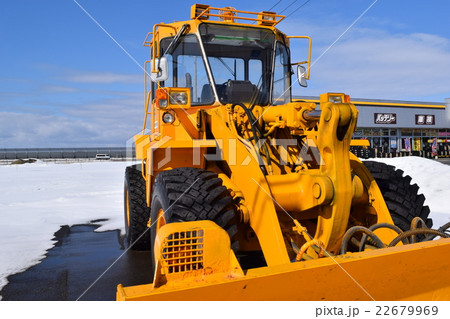 待機中の除雪車 22679969
