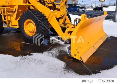 待機中の除雪車 22679970