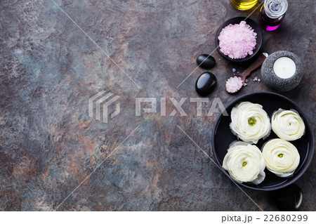 Spa and wellness massage with oil, salt and stones Spa and wellness massage with oil, salt and stones 22680299