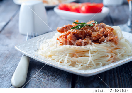 Delicious spaghetti with bacon Delicious spaghetti with bacon 22687638