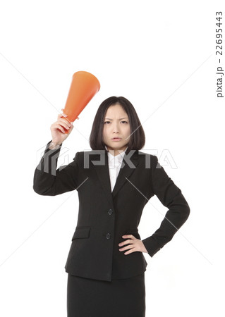 応援が不調なビジネスウーマン 応援が不調なビジネスウーマン 22695443