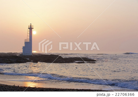 大洗海岸の灯台    茨城県大洗町 22706366