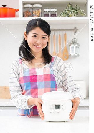 炊飯器 22711229