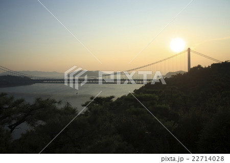 夕暮れの鷲羽山展望台からの眺め 22714028