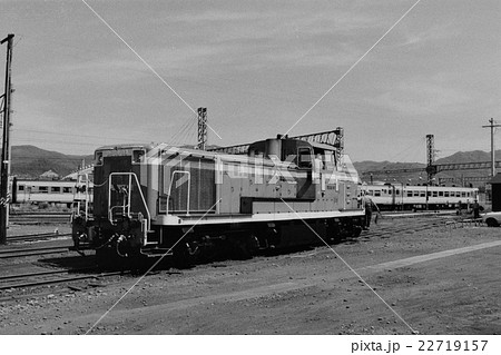 昭和52年に会津若松機関区で撮影したDE10-89号機 昭和52年に会津若松機関区で撮影したDE10-89号機 22719157