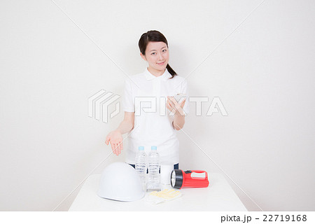 防災グッズ　女性 22719168