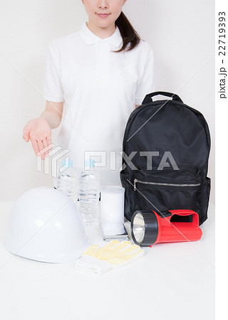 防災グッズ　女性 22719393