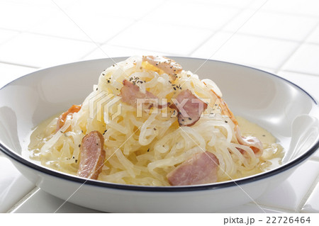 こんにゃくパスタ　カルボナーラ 22726464